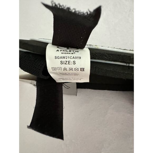 Athletic Works Pee Wee Shin Guards Size S, NWT - Picture 4 of 7